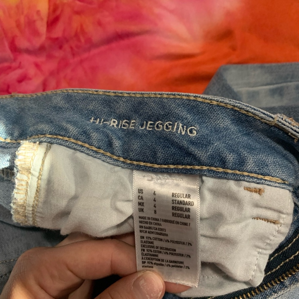 American Eagle Ripped High Rise Jeans - Picture 2 of 3
